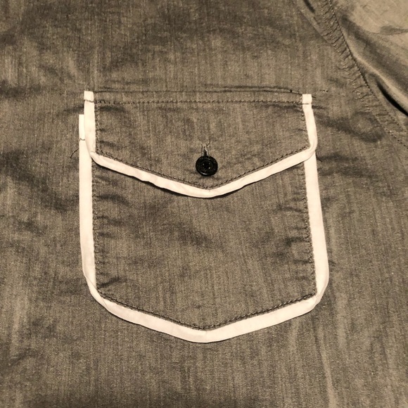 Small short sleeve button shirt - Picture 5 of 5